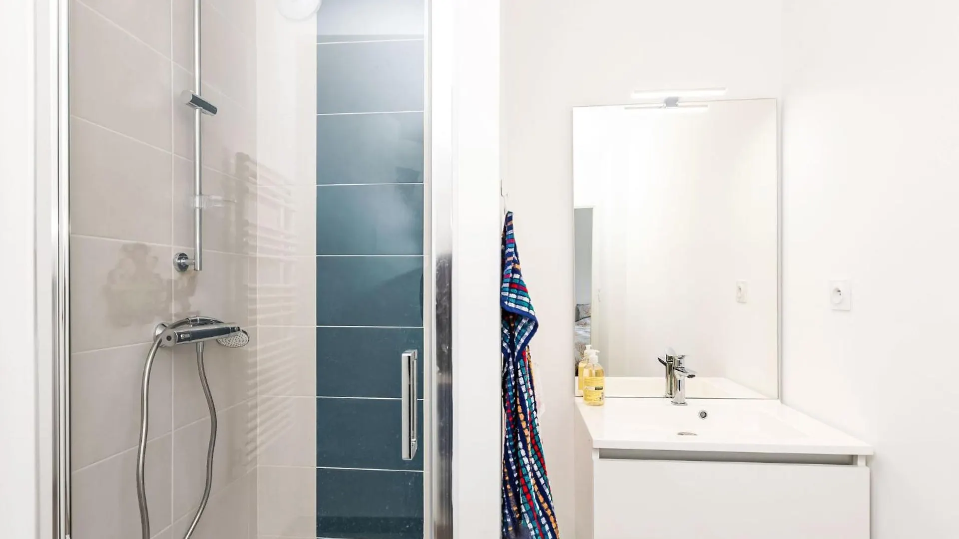 Apartment Colette By Interhome Saint-Coulomb Frankrike